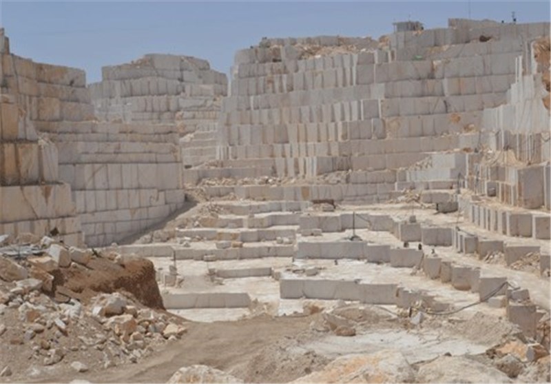 احداث کارخانه فرآوری سنگ دولومیت در حاجی‌آباد