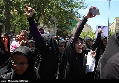  اعتراض جمعی از دانشجویان دانشگاه امیرکبیر به حضور هاشمی‌رفسنجانی رئیس مجمع تشخیص مصلحت نظام