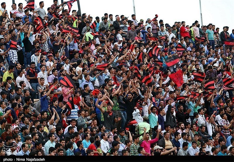 حضور 5 هزار نفر و ترافیک شدید در اطراف ورزشگاه ثامن