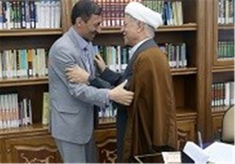 هاشمی رفسنجانی: مسئولیت در کمیته امداد را یک لطف الهی بدانید