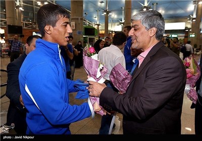 Iran Wrestling Team Returns Home