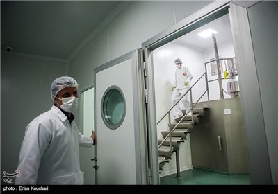  Iran Displays New Domestically-Made Medicines