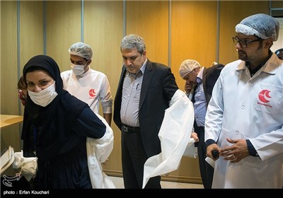  Iran Displays New Domestically-Made Medicines