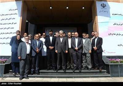  Iran Displays New Domestically-Made Medicines