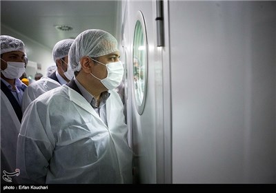  Iran Displays New Domestically-Made Medicines