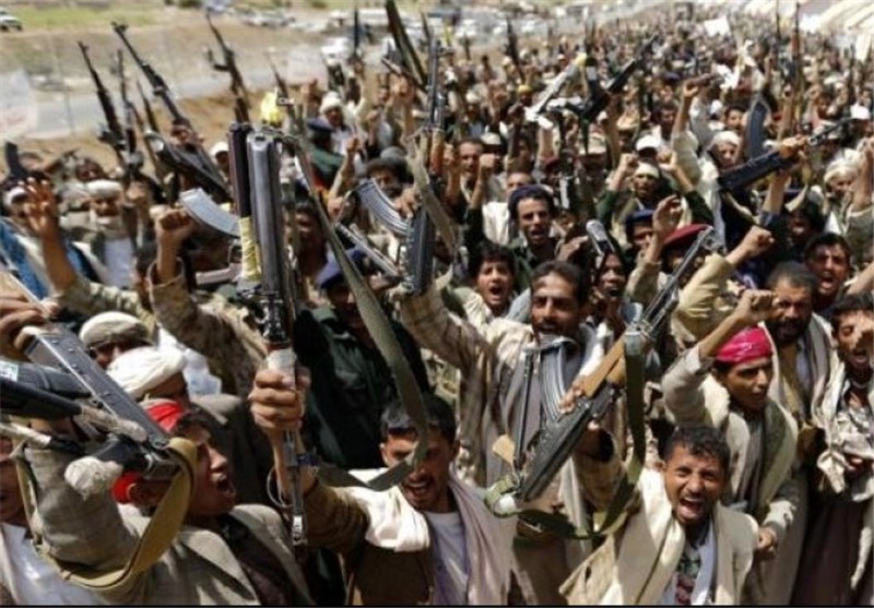 Houthi Fighters Score Gains against Pro-Saudi Militants in Sana&apos;a