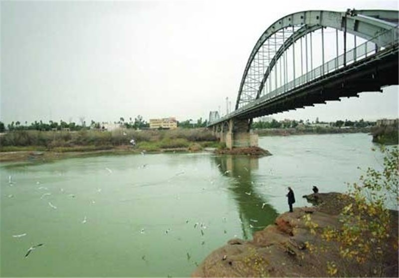 کاهش دبی کارون حوضه‌های آبی خوزستان را در معرض خطر قرار داده است