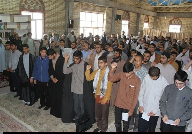 طلاب استان بوشهر در محکومیت صدور حکم اعدام شیخ نمر النمر تجمع کردند