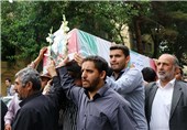 پیکر یکی از شهدای حادثه تروریستی کویت در خوزستان به خاک سپرده شد