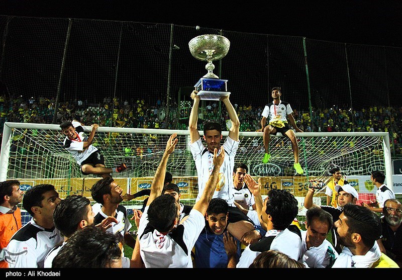 Photos: Isfahan's Sepahan Football Team Wins Iran Pro League Trophy - Photo  news - Tasnim News Agency