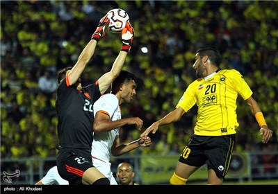 Isfahan’s Sepahan Football Team Wins Iran Pro League Trophy 