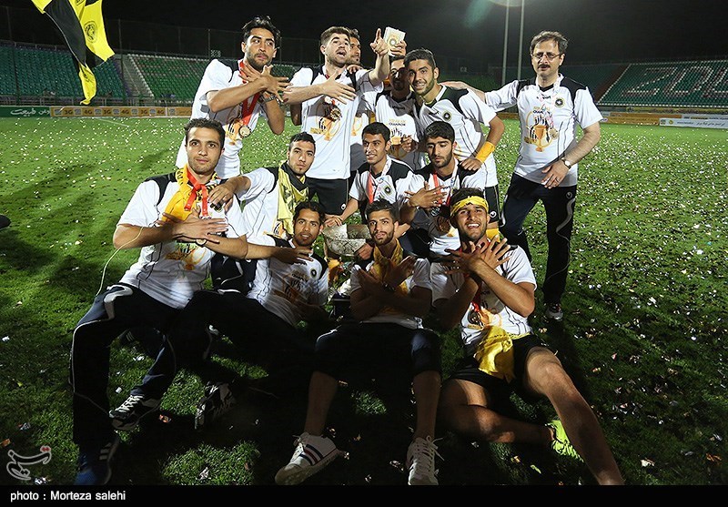 Photos: Isfahan's Sepahan Football Team Wins Iran Pro League Trophy - Photo  news - Tasnim News Agency