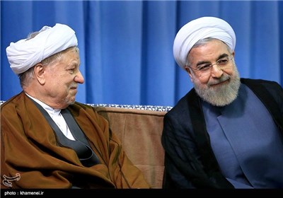 دیدار مسئولان نظام و سفرای کشورهای اسلامی با مقام معظم رهبری