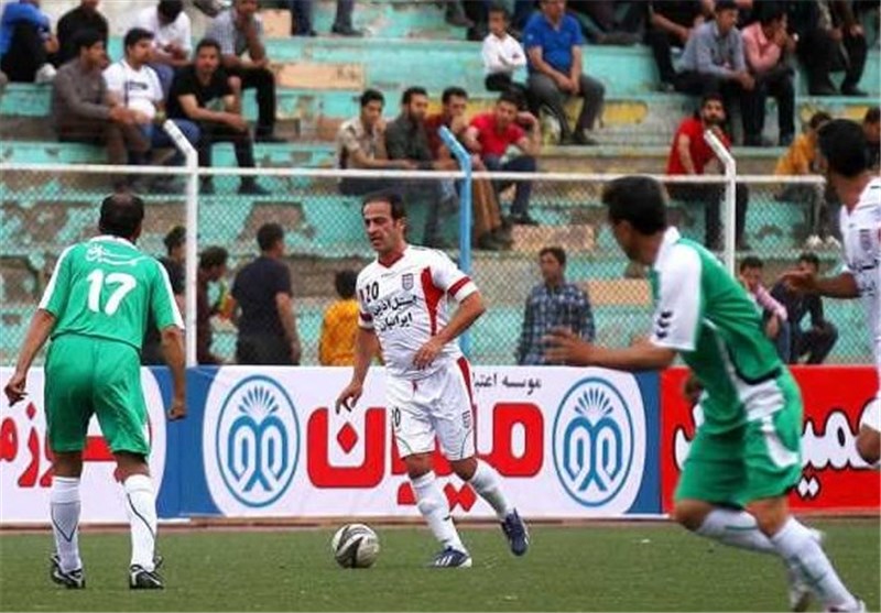 دیدار پیشکسوتان استقلال و پرسپولیس در ورزشگاه حیدریان قم برگزار می‌شود