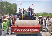 افغانستان و پاکستان ساخت جاده مشترک «تورخم- جلال آباد» را آغاز کردند