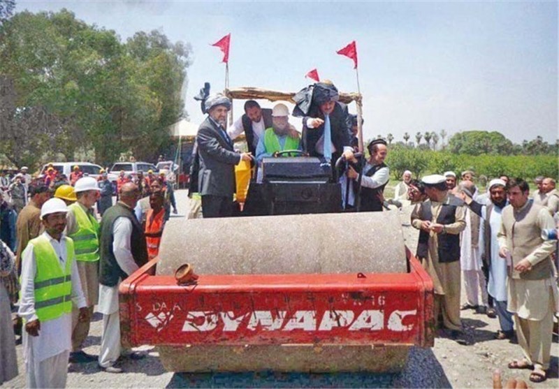 افغانستان و پاکستان ساخت جاده مشترک «تورخم- جلال آباد» را آغاز کردند