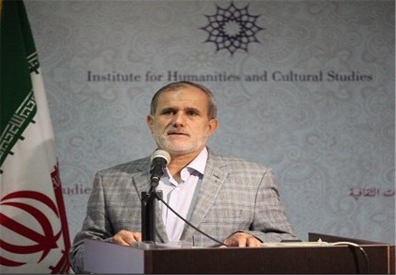 رفتار هوشمندانه شهید مطهری در جلوگیری از فتنه جدایی اسلام از ایران