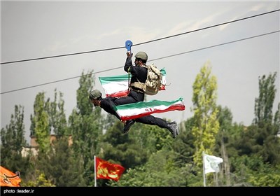 مراسم دانش‌آموختگی دانشجویان دانشگاه امام حسین (ع) با حضور رهبر معظم انقلاب