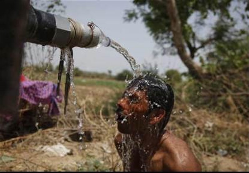 جان باختگان هندی به دلیل گرمای شدید هوا به 100 نفر افزایش یافت