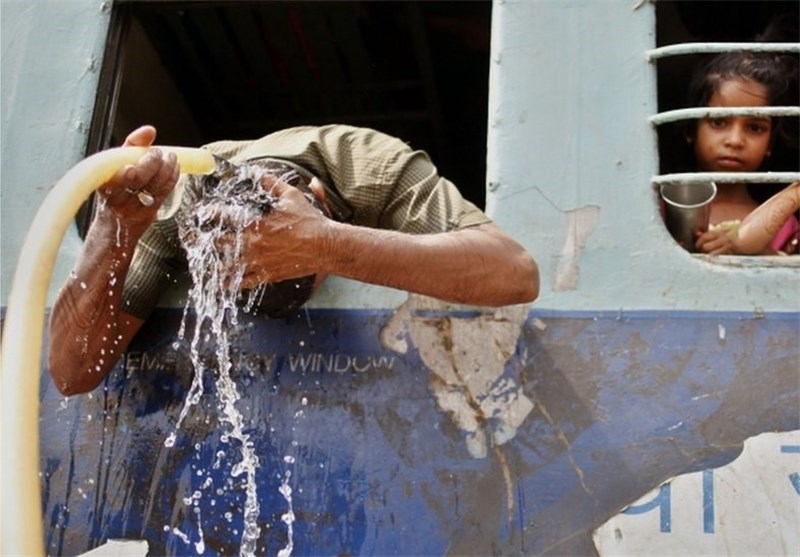 India&apos;s Capital Hits Record 50.5 Celsius in Fierce Heat Wave