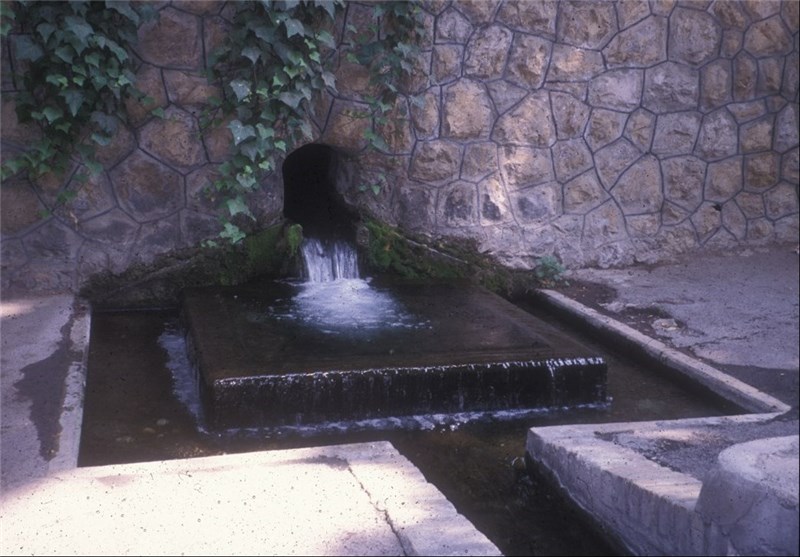 کاهش آب قنات‌ها و چاه‌های آب در گناباد