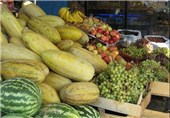 موز و آناناس تنها اقلام وارداتی بازار میوه مشهد