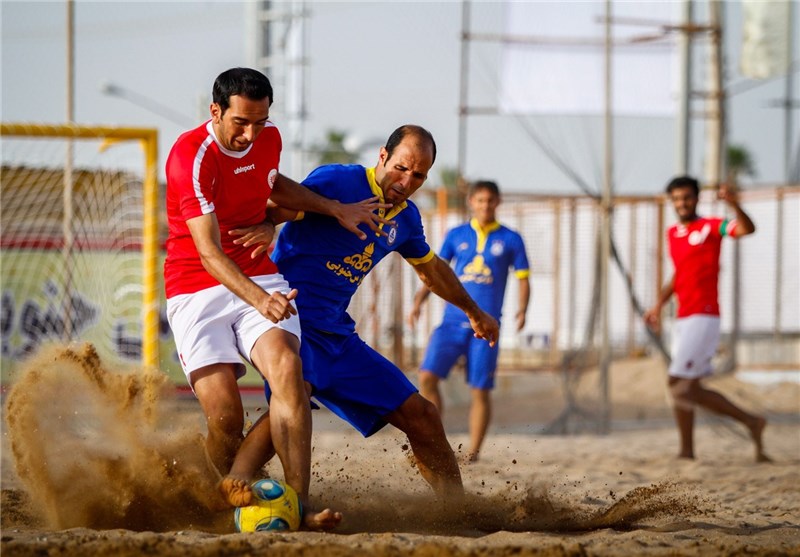 مسابقات فوتبال ساحلی جوانان کشور در گلستان آغاز شد‌