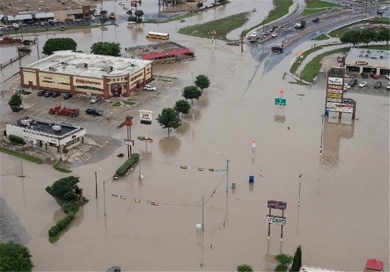 1 Killed, 1 Injured in Texas Floodwaters
