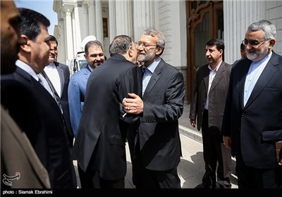 Iranian, Syria Parliament Speakers Meet in Tehran 