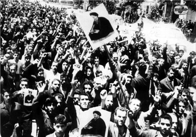 روایت قیام مردم و روحانیون شیراز در 15 خرداد 42