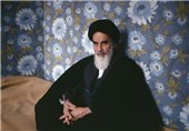 امام‌خمینی(ره) در عرصه بین‌المللی ندای &quot;وحدت و بیداری اسلامی&quot; سر داد