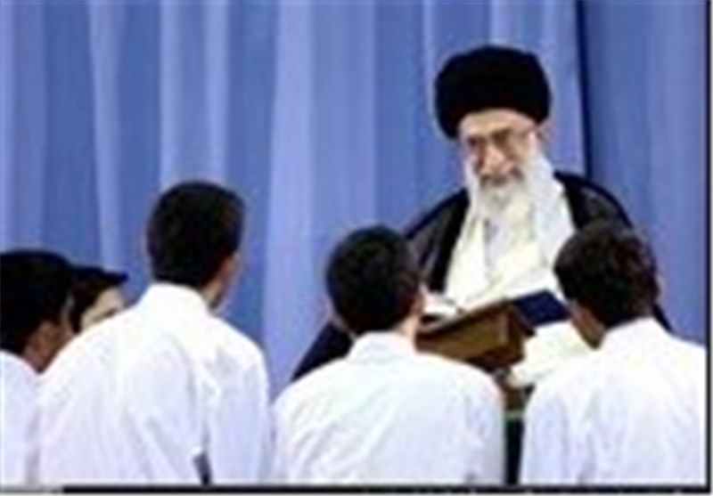 امام خامنه ای جوانان