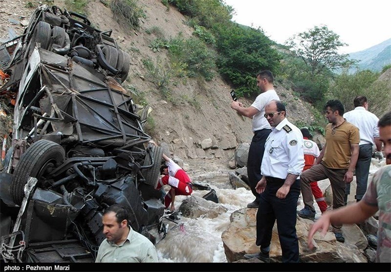 شناسایی هویت متوفیان عراقی حادثه اتوبوس در مازندران آغاز شد