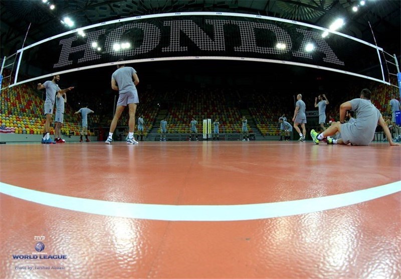 نمایندگان والیبال قم در لیگ‌های کشور سالن تمرین در اختیار ندارند‌