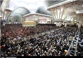 حرکت کاروان مردمی اردستان به مرقد حضرت امام خمینی(ره)