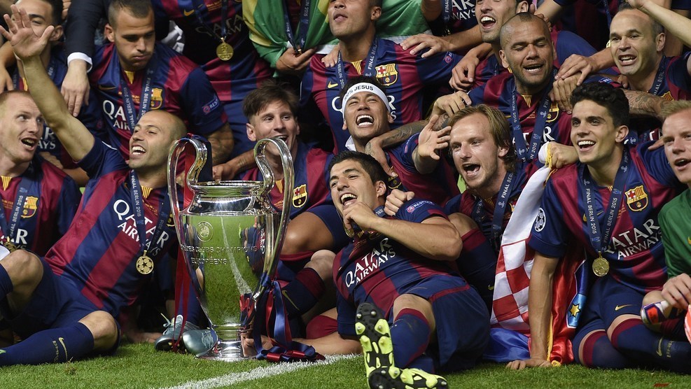 Барселона победитель лиги чемпионов 2015. Барселона псж лига чемпионов. Пуйоль барселона 2006. Barcelona 2015 champions league. Барселона выигрывала лч.