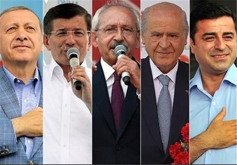 رهبران ترکیه پای صندوق‌های رأی‌ + عکس