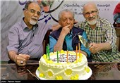 داوود فتحعلی بیگی و عزت‌الله انتظامی در جشن تولد هنرمندان پیشکسوت متولد خرداد ماه
