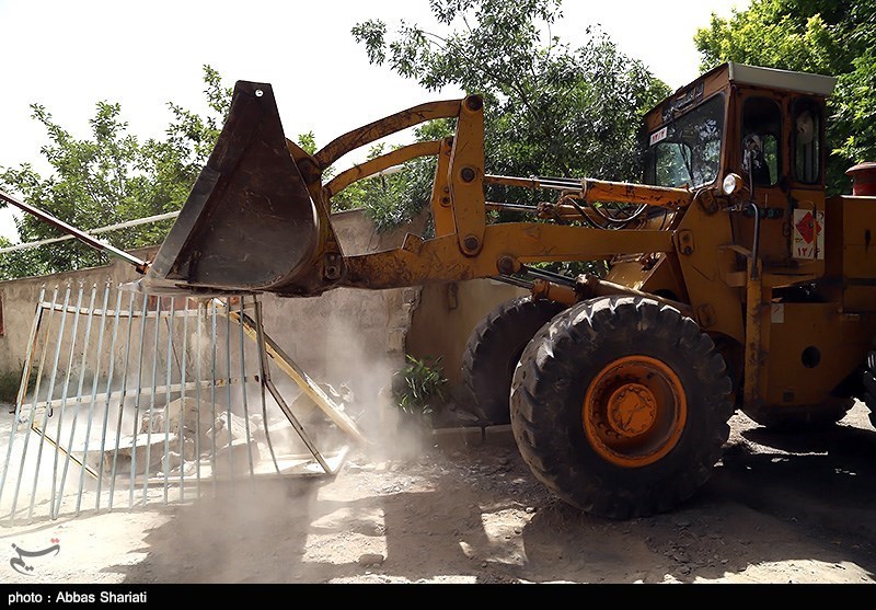 بناهای غیرمجاز در حریم 60 متری سواحل گیلان تخریب می‌شود