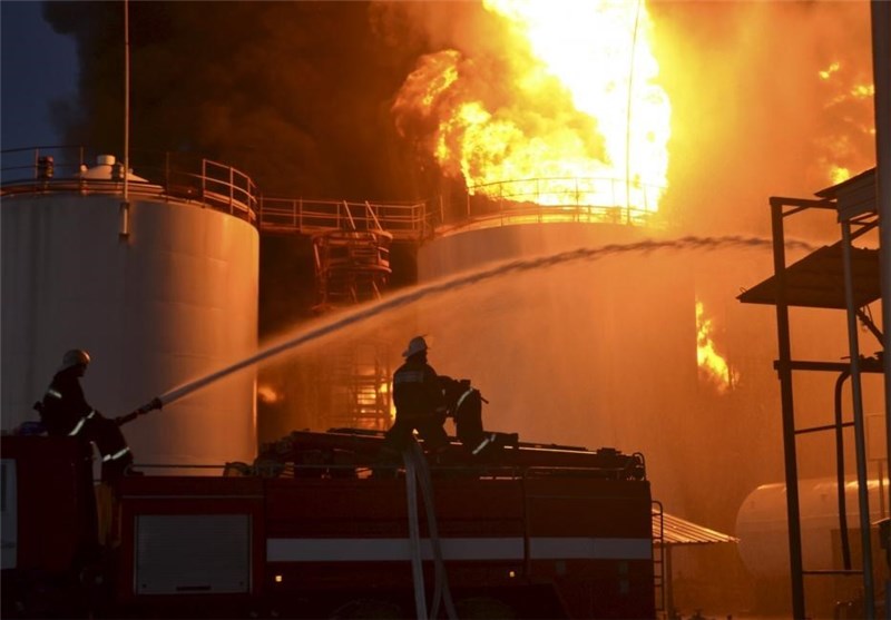 Fuel Depot Blazes in Ukraine, 3 Firemen Missing