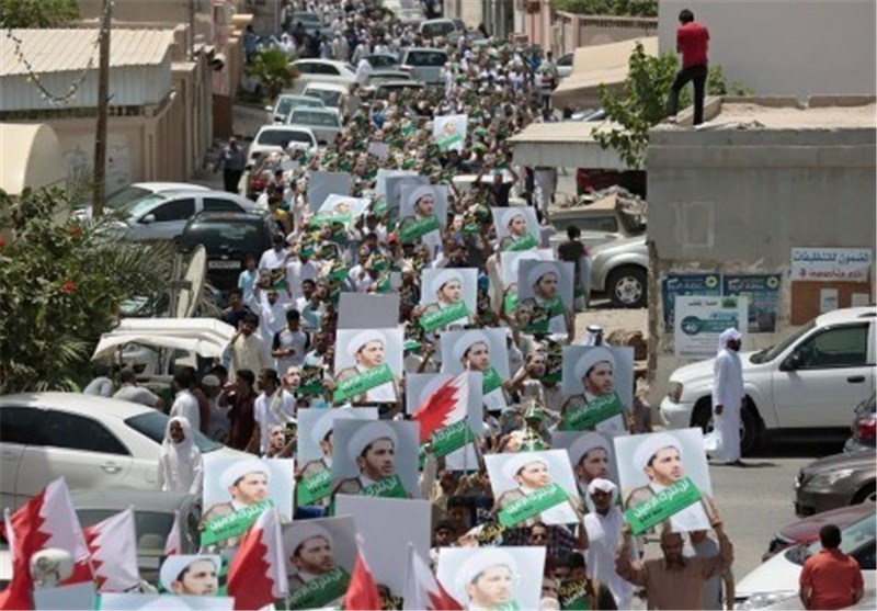 Bahrainis Continue Protests, Demanding Opposition Leader’s Freedom (+Photos)