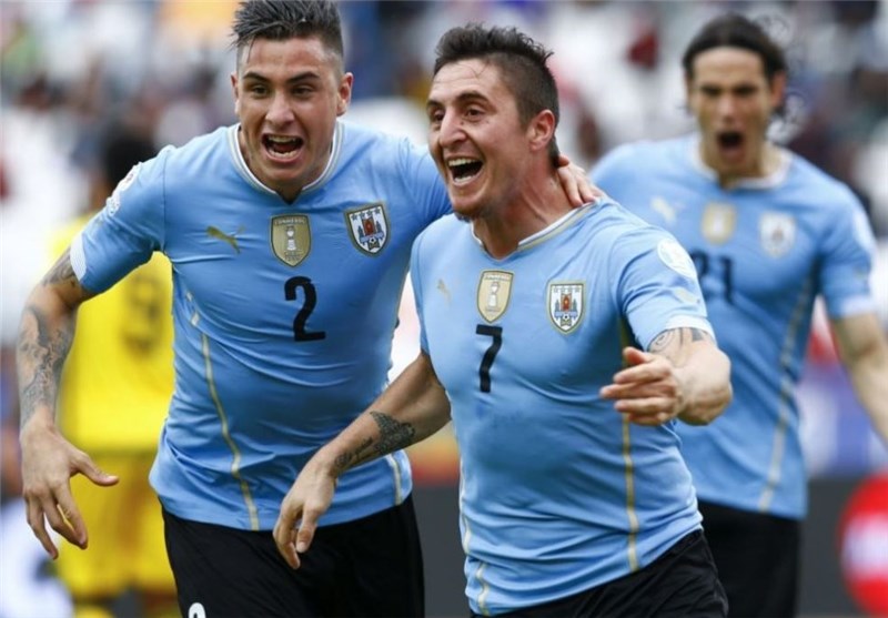 اروگوئه با برد شروع کرد