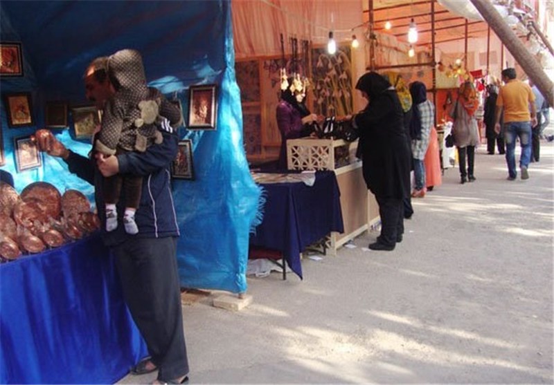 بازارچه مشاغل خانگی و صنایع‌دستی بانوان شهرستان شهرضا راه‌اندازی می‌شود