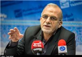فولادگر: حضور کاندیداهای مجمع اصولگرایان در هیچ لیست سیاسی دیگری مورد تأیید نیست