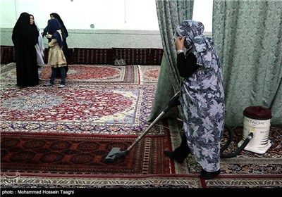Iranian People Preparing for Holy Month of Ramadan