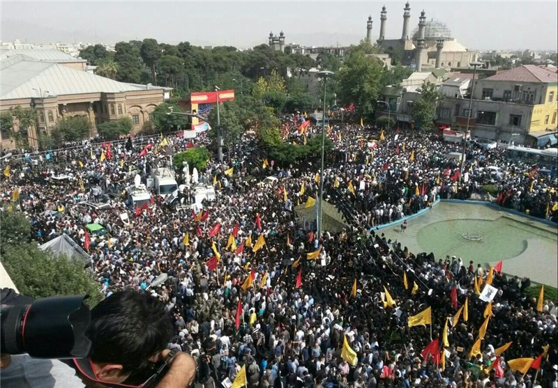 Funeral Held in Tehran for 270 Iranian Martyrs (+Photos)