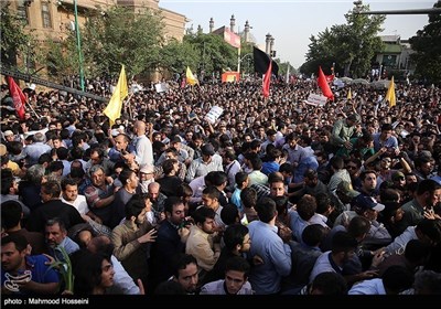 Iran Holds Massive Funeral for 270 Martyrs