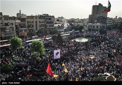 Iran Holds Massive Funeral for 270 Martyrs