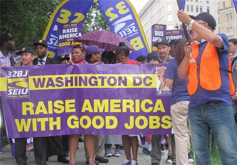 Janitors Rally in US Capital, Demanding Full-Time Work (+Photos)