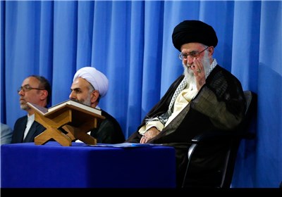 Supreme Leader Hosts Iranian Reciters of Holy Qur'an in Tehran